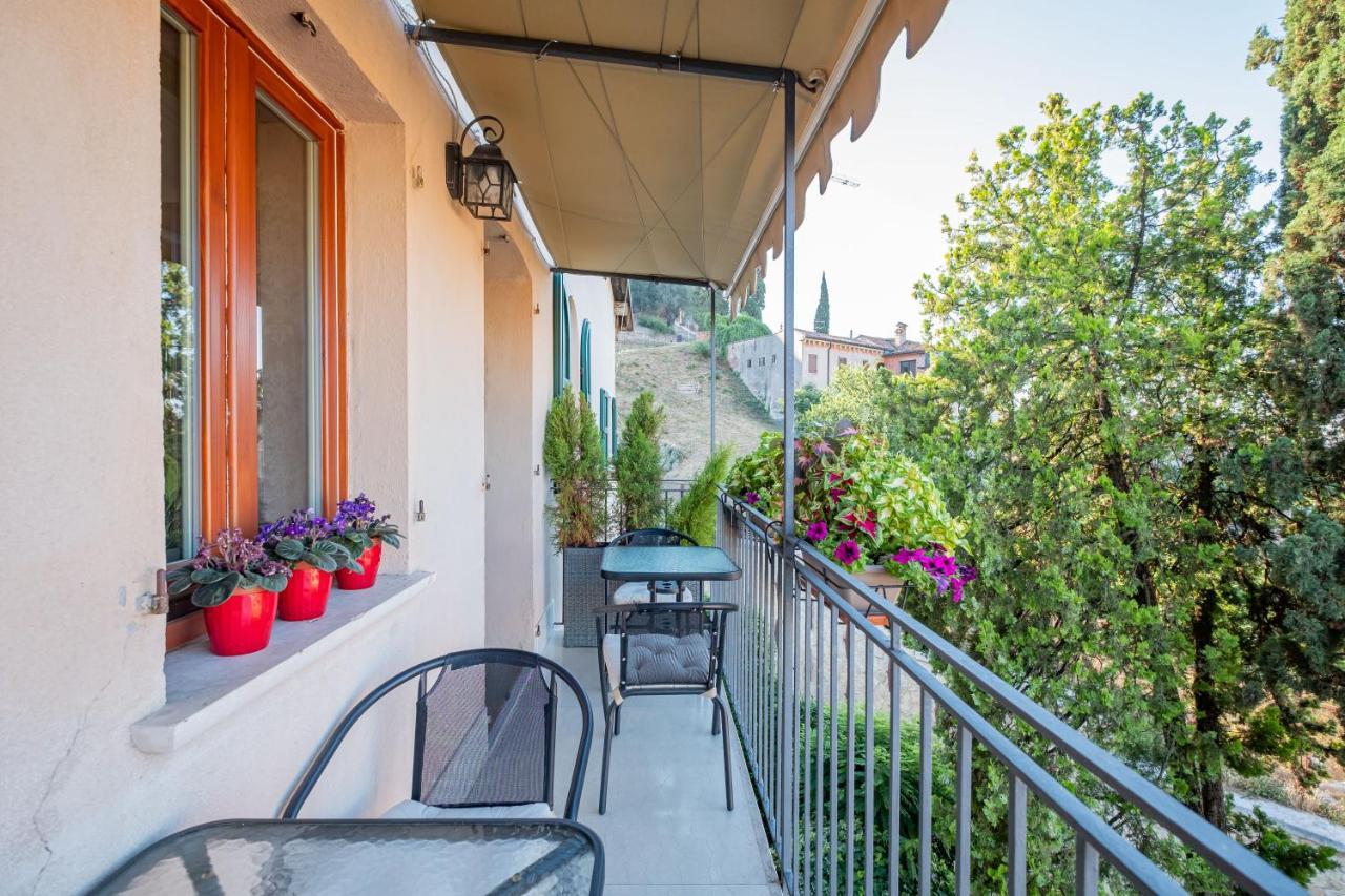 Relais Colle San Pietro Bed & Breakfast Верона Екстериор снимка